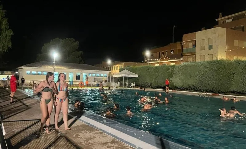 'Pool party' en las piscinas municipales de Carbajosa