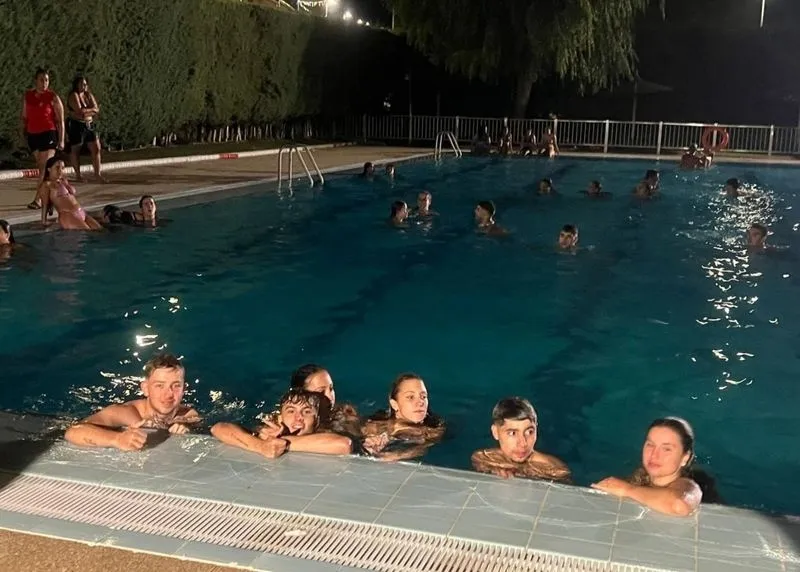 'Pool party' en las piscinas municipales de Carbajosa