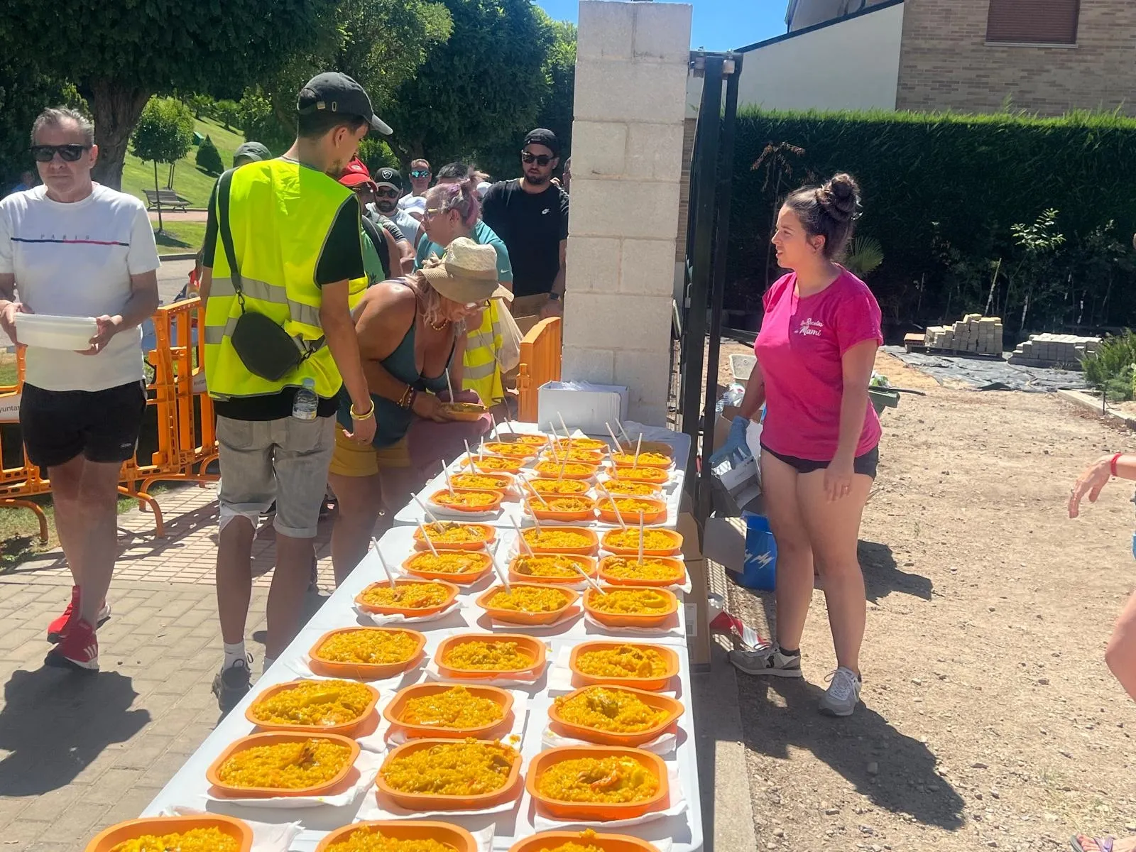 Foto 17 - Fiesta del agua, hinchables, paella, majorettes, homenajes a los mayores, el resumen de las fiestas de Carbajosa