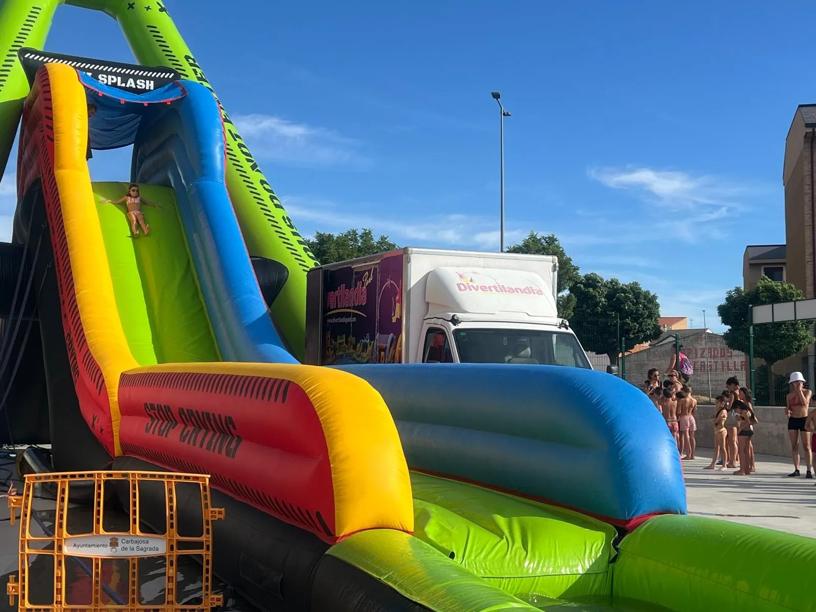 Foto 12 - Fiesta del agua, hinchables, paella, majorettes, homenajes a los mayores, el resumen de las fiestas de Carbajosa