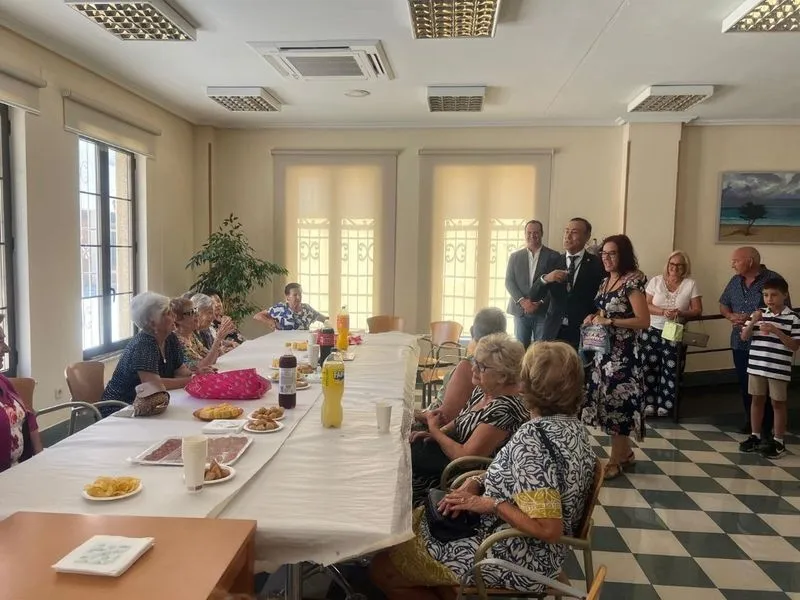 Bebecuentos, pasacalles, juegos y vino popular para los mayores en Carbajosa de la Sagrada