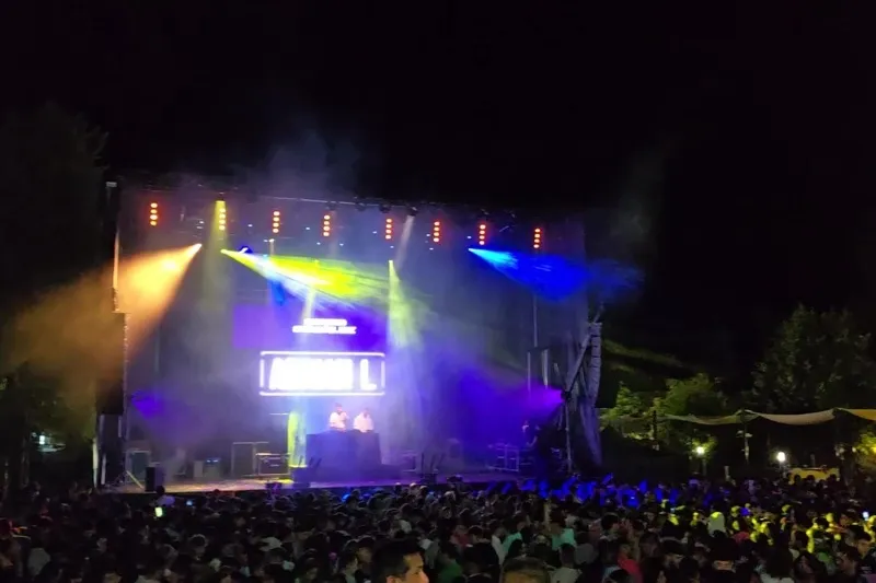 Foto 6 - El Festival Loca Urban, uno de los eventos m&aacute;s multitudinarios en las fiestas de Pe&ntilde;aranda
