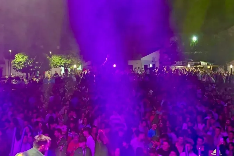 Foto 4 - El Festival Loca Urban, uno de los eventos m&aacute;s multitudinarios en las fiestas de Pe&ntilde;aranda