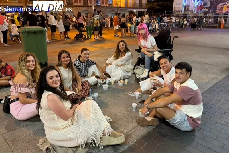 Foto 11 - Pe&ntilde;aranda dice adi&oacute;s a las Ferias y Fiestas 2024 degustando m&aacute;s de 4.000 raciones de guiso de carne en un multitudinario encuentro