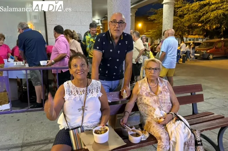 Foto 2 - Pe&ntilde;aranda dice adi&oacute;s a las Ferias y Fiestas 2024 degustando m&aacute;s de 4.000 raciones de guiso de carne en un multitudinario encuentro