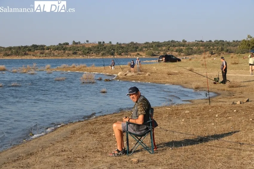 Buena jornada de pesca en Villarino de los Aires de la mano de la Asociación de Pesca Bajo-Tormes / CORRAL
