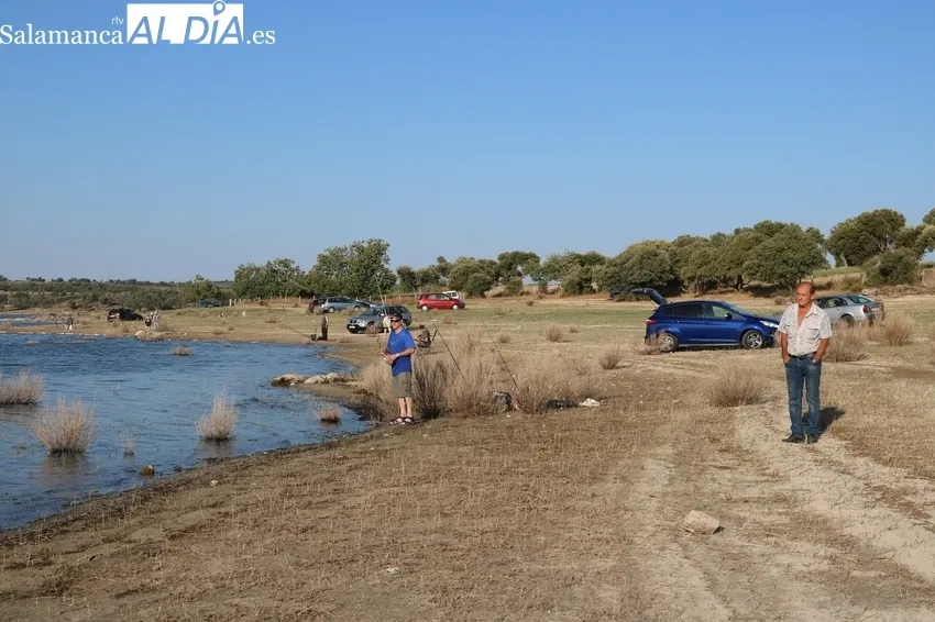 Buena jornada de pesca en Villarino de los Aires de la mano de la Asociación de Pesca Bajo-Tormes / CORRAL