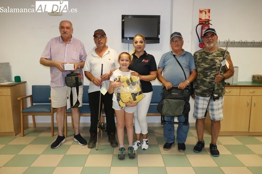 Buena jornada de pesca en Villarino de los Aires de la mano de la Asociación de Pesca Bajo-Tormes / CORRAL