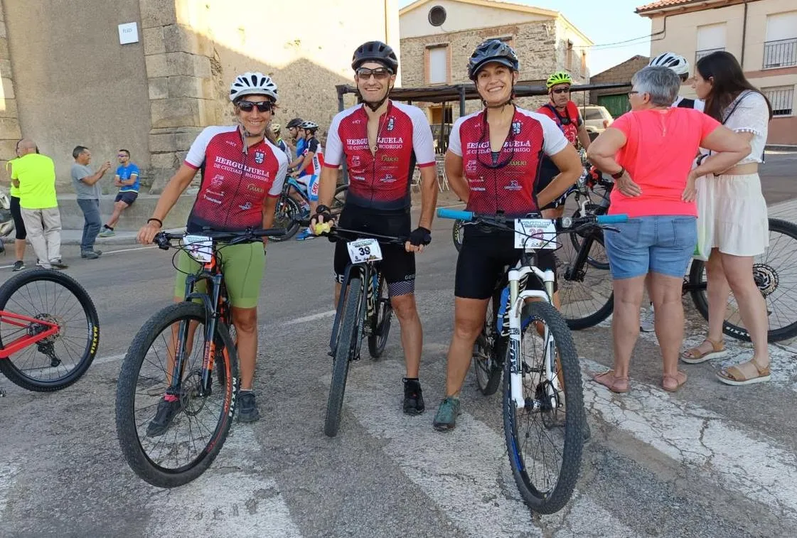 Foto 6 - Alejandro Rodr&iacute;guez y Eva Dom&iacute;nguez llegan al triplete de victorias en la Ruta Puerto del Esperab&aacute;n