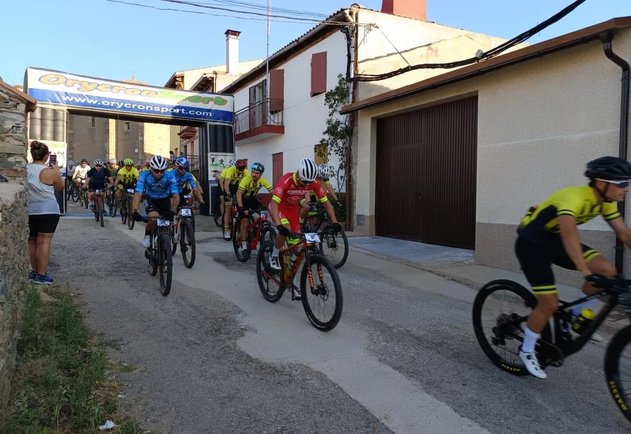 Foto 10 - Alejandro Rodr&iacute;guez y Eva Dom&iacute;nguez llegan al triplete de victorias en la Ruta Puerto del Esperab&aacute;n