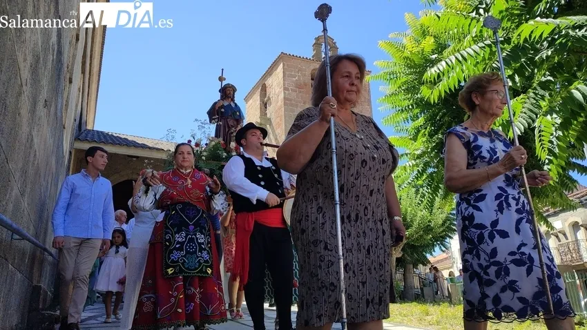 Día de San Roque en Villarino de los Aires / CORRAL 