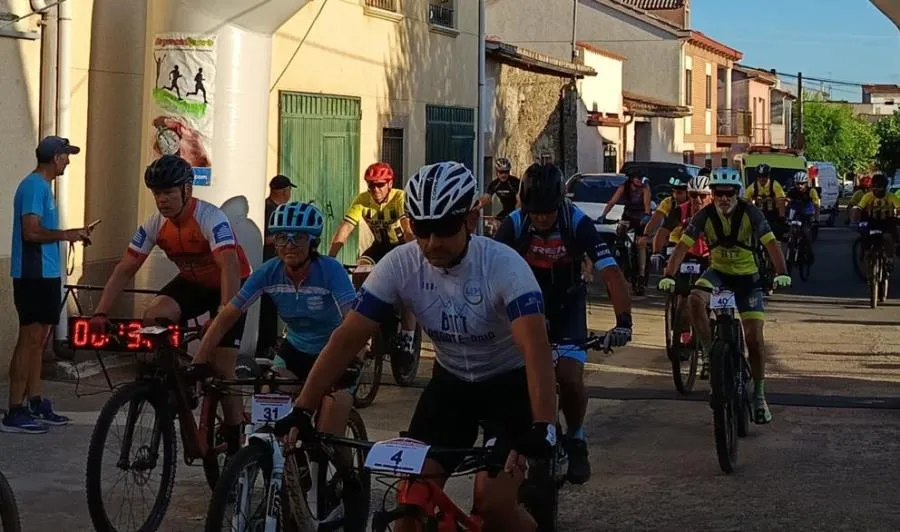 Foto 9 - Martiago estrena su BTT La Buitre Negro con victorias de Juan Miguel Mac&iacute;as e Itziar Gonz&aacute;lez