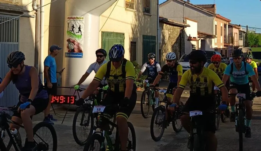 Foto 11 - Martiago estrena su BTT La Buitre Negro con victorias de Juan Miguel Mac&iacute;as e Itziar Gonz&aacute;lez