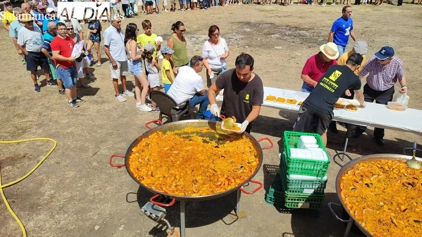 Paella fin de fiestas en Cipérez para 600 personas / CORRAL