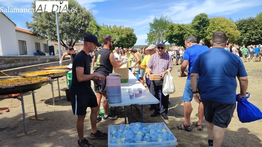 Paella fin de fiestas en Cipérez para 600 personas / CORRAL