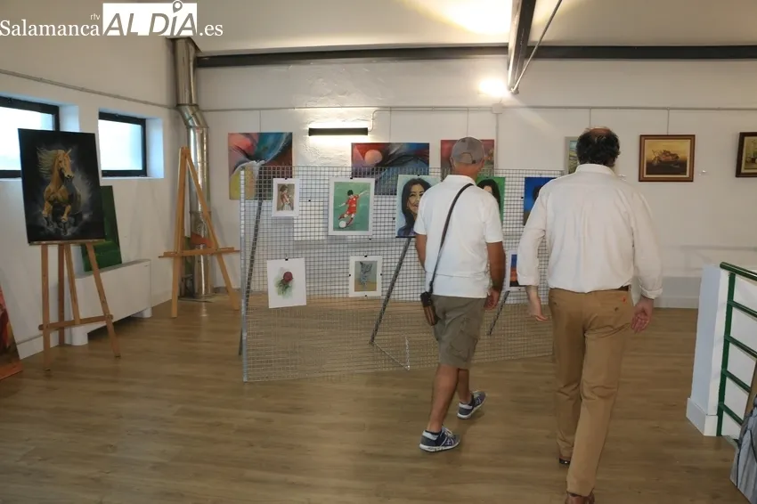 Exposición de artes plásticas en el Mercado de Abastos de Vitigudino / CORRAL