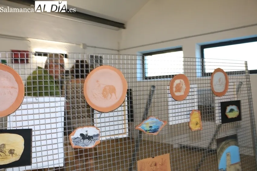 Exposición de artes plásticas en el Mercado de Abastos de Vitigudino / CORRAL