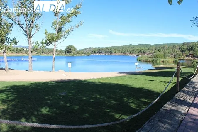 Playa fluvial de Vila da Ponte y Pasarelas del Távora (Sernancelhe, Portugal) | MARTÍN-GARAY
