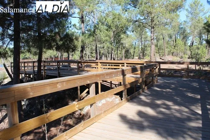 Playa fluvial de Vila da Ponte y Pasarelas del Távora (Sernancelhe, Portugal) | MARTÍN-GARAY