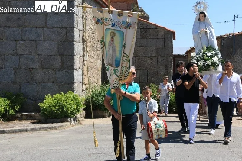 Día grande de las fiestas de Majuges en honor a la Virgen de las Nieves / CORRAL