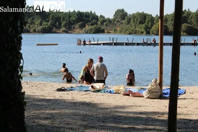 Playa fluvial de Alfaiates (Sabugal, Portugal) | MARTÍN-GARAY