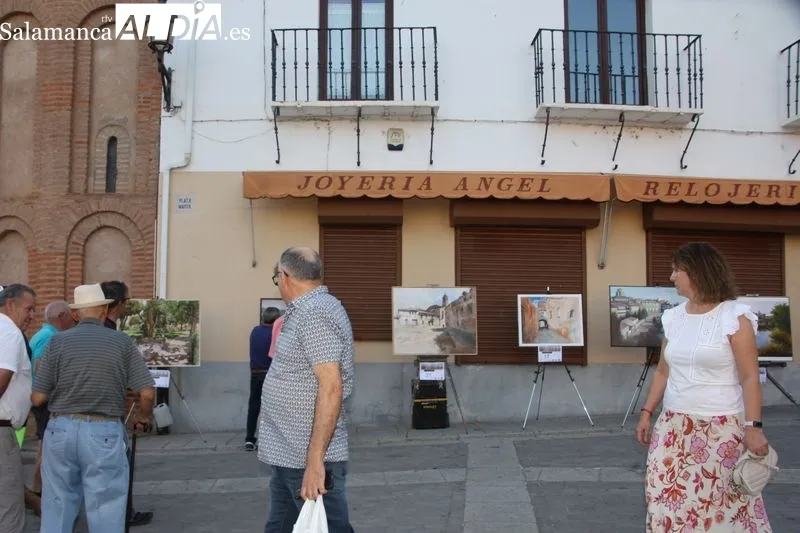 Foto 10 - Juan Antonio Garc&iacute;a, ganador del VII certamen de Pintura al aire libre 'Villa Alba de Tormes'
