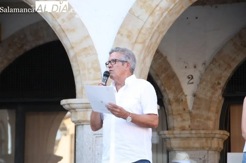 Foto 7 - Juan Antonio Garc&iacute;a, ganador del VII certamen de Pintura al aire libre 'Villa Alba de Tormes'