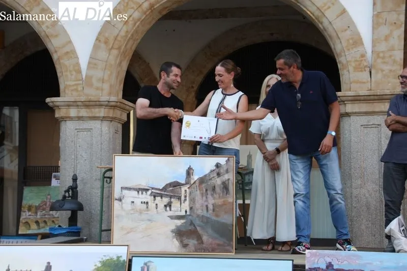 Foto 13 - Juan Antonio Garc&iacute;a, ganador del VII certamen de Pintura al aire libre 'Villa Alba de Tormes'