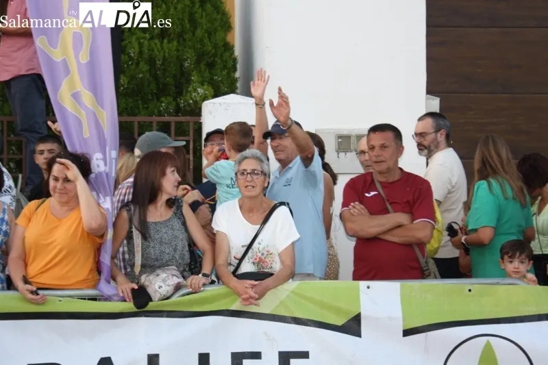 Foto 11 - La XIV Sanrocada se reafirma como la gran cita del atletismo popular y bate r&eacute;cords con m&aacute;s de 900 corredores en Macotera