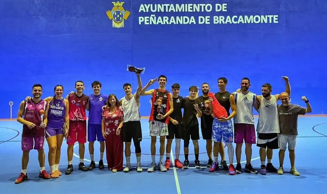 Foto 5 - Triatl&oacute;n, baloncesto o ajedrez: Intensa y participativa jornada deportiva en Pe&ntilde;aranda