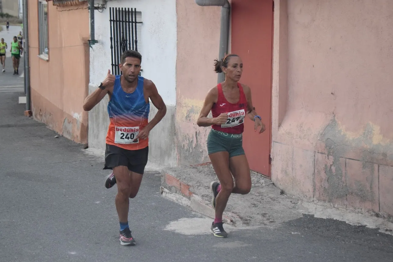 Foto 7 - Juan San Jos&eacute; y Ester Cruz se alzan con el triunfo en la XV Carrera Popular de Villar de Gallimazo