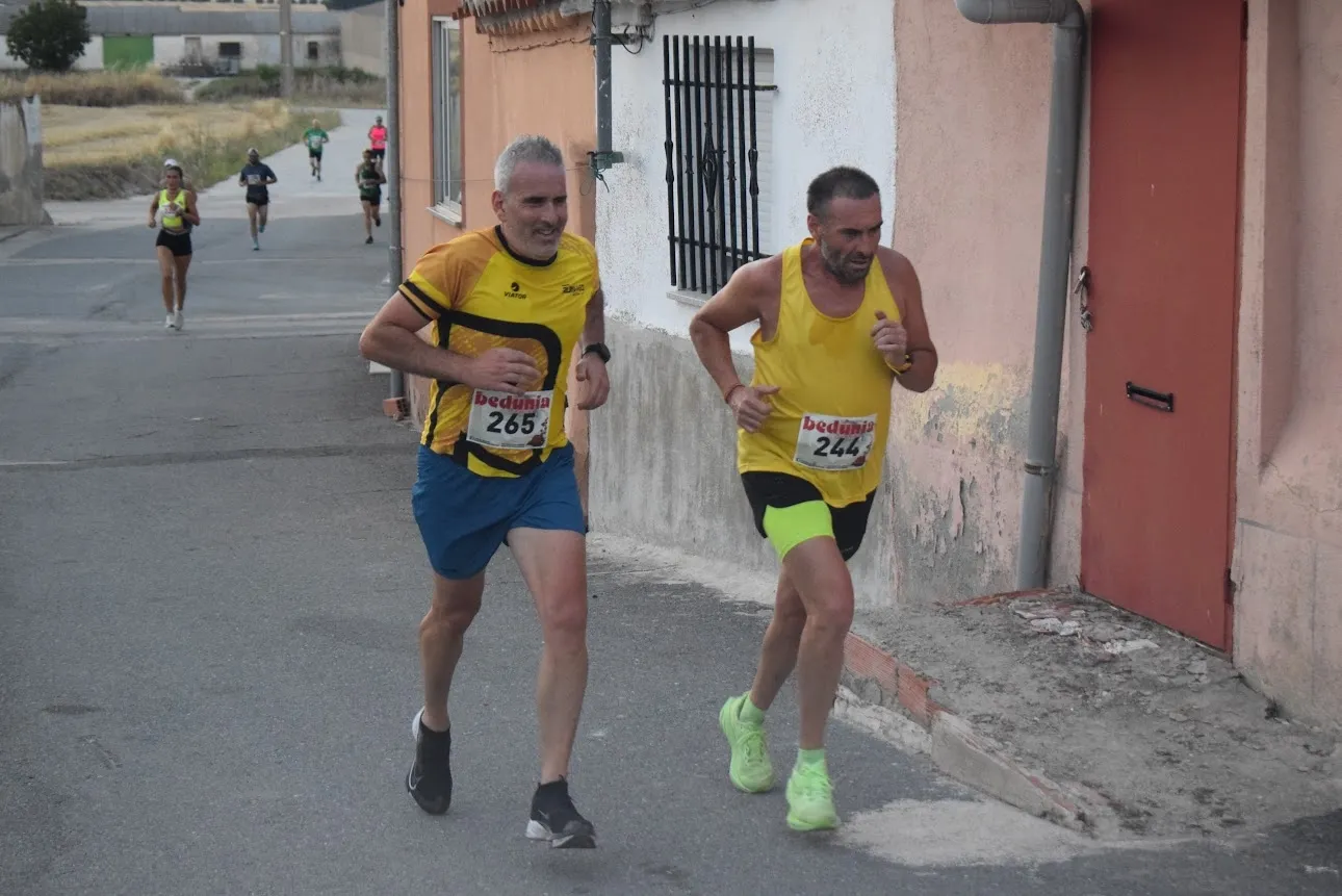 Foto 9 - Juan San Jos&eacute; y Ester Cruz se alzan con el triunfo en la XV Carrera Popular de Villar de Gallimazo