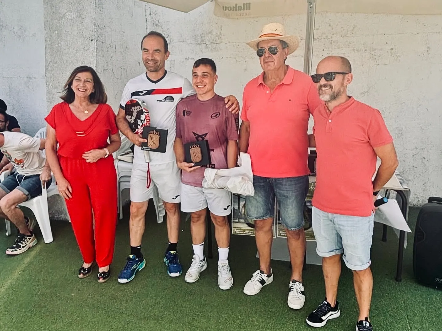 Foto 5 - Javier Cabo y Pablo Dom&iacute;nguez, ganadores del IV Torneo de P&aacute;del de Pe&ntilde;aranda, que se consolida como imprescindible en las pre-fiestas 
