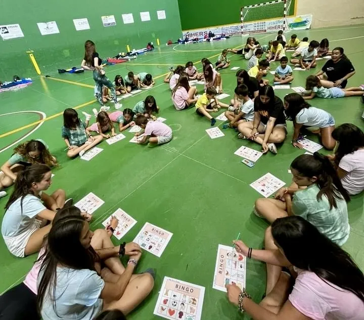 Foto 2 - Cerca de 90 peque&ntilde;os participan en la divertida Escuela de Verano de Villoria