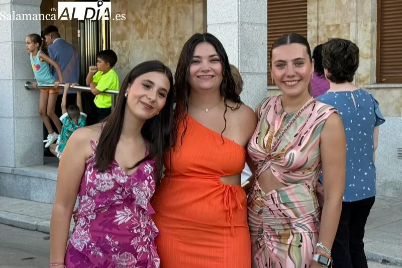 Foto 9 - Explosi&oacute;n de color y ambiente en Babilafuente para dar la bienvenida a sus fiestas patronales