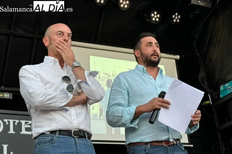 Foto 7 - Grandes y peque&ntilde;os disfrutan en Aldeaseca de la Frontera con la divertida y colorida bienvenida a las fiestas de la Asunci&oacute;n