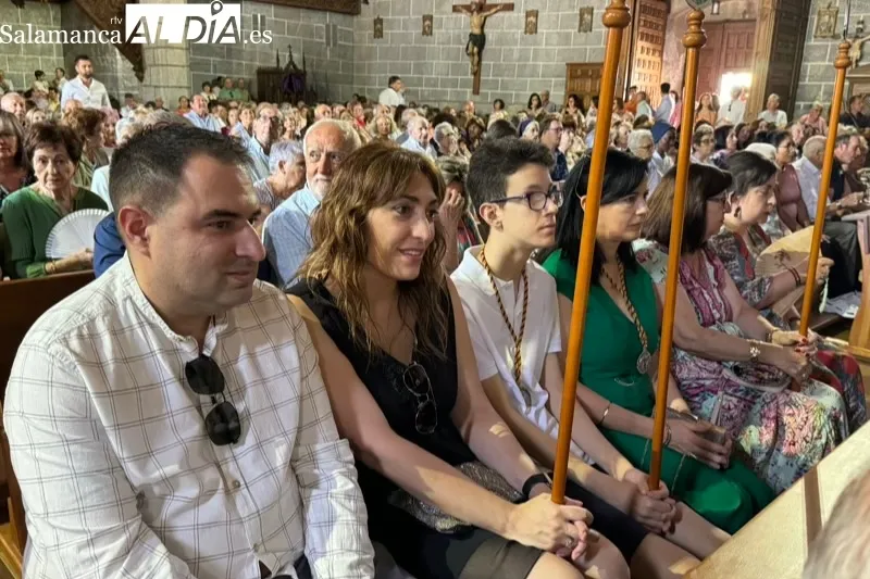 Foto 7 - Lleno en la iglesia de Macotera para la eucarist&iacute;a en honor a la Virgen de la Encina