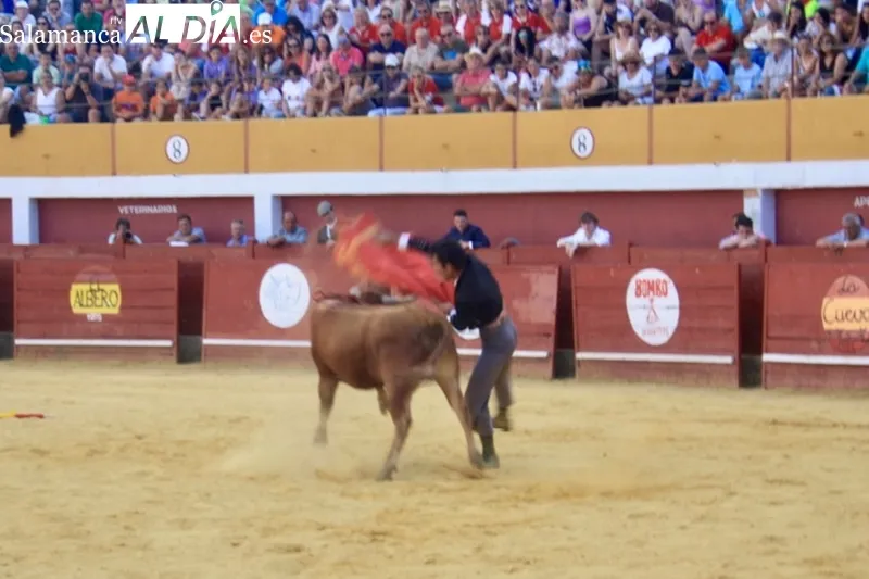 Foto 4 - Macotera disfruta de su pasi&oacute;n por el toro en el gran Festival Taurino de los sanroques