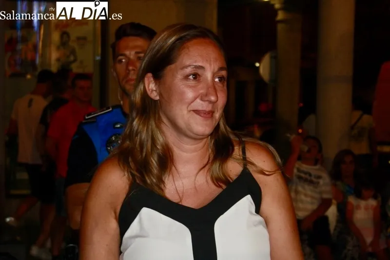 Foto 4 - Pe&ntilde;aranda da una multitudinaria, emotiva y colorida bienvenida a las Ferias y Fiestas 2024