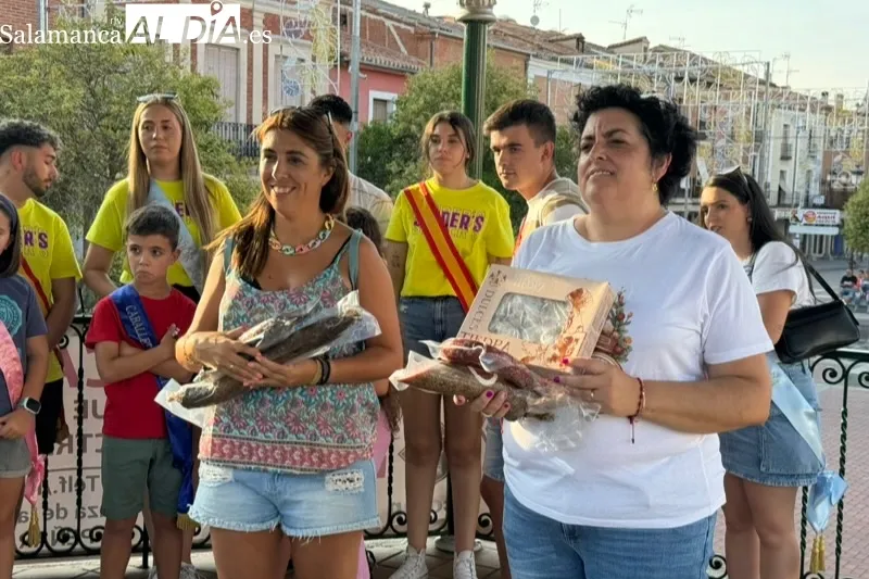 Foto 6 - Gran ambiente y 57 grupos protagonizan la gran Gincana de Pe&ntilde;as de las Ferias y Fiestas