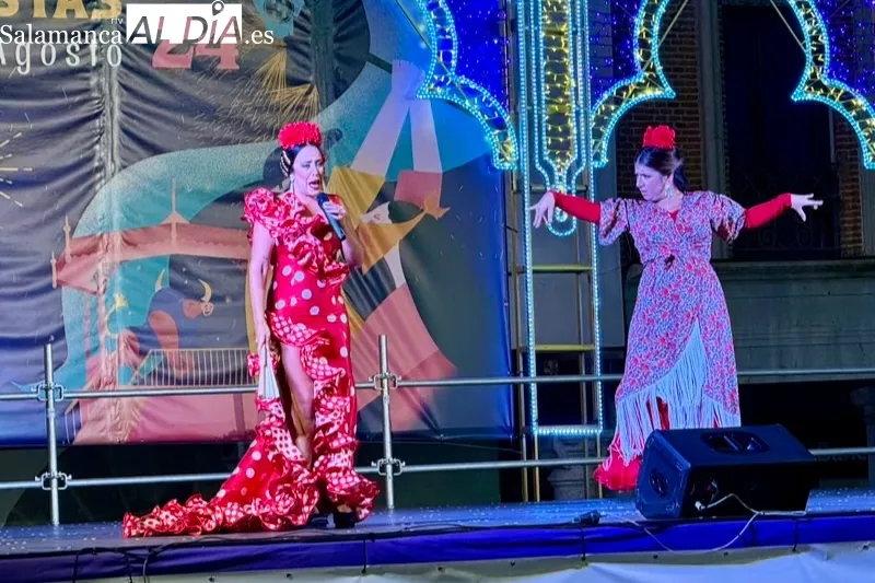 Foto 2 - Correpe&ntilde;as festivo, cuentacuentos y copla: El Mi&eacute;rcoles de Ferias, disfrutado por grandes y peque&ntilde;os