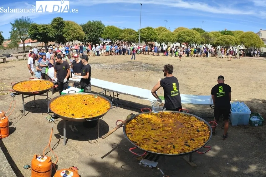 Paella fin de fiestas en Cipérez para 600 personas / CORRAL