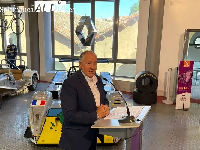 Un Lucchini SR 2000/14 se incorpora al Museo de Automoción | FOTOS: Miguel González 