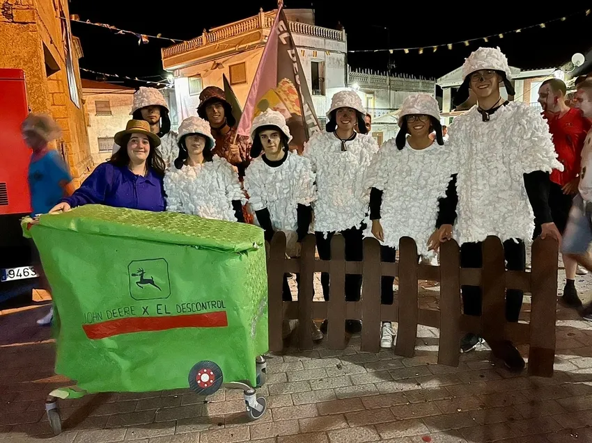 Foto 17 - Las pe&ntilde;as de Saucelle le toman el pulso a las fiestas