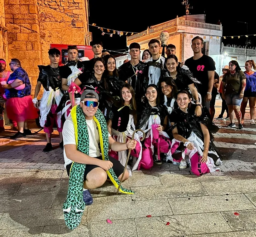 Foto 16 - Las pe&ntilde;as de Saucelle le toman el pulso a las fiestas