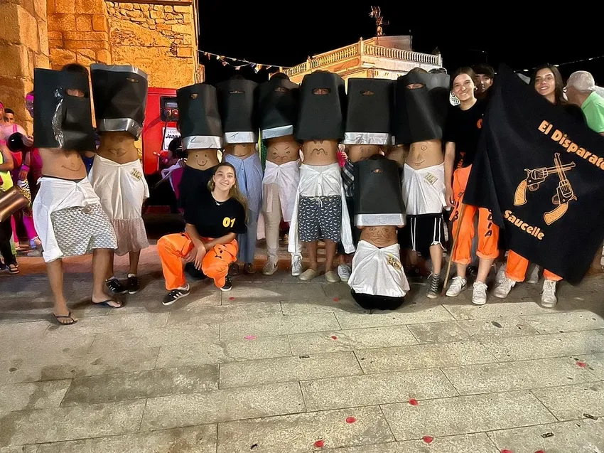 Foto 15 - Las pe&ntilde;as de Saucelle le toman el pulso a las fiestas