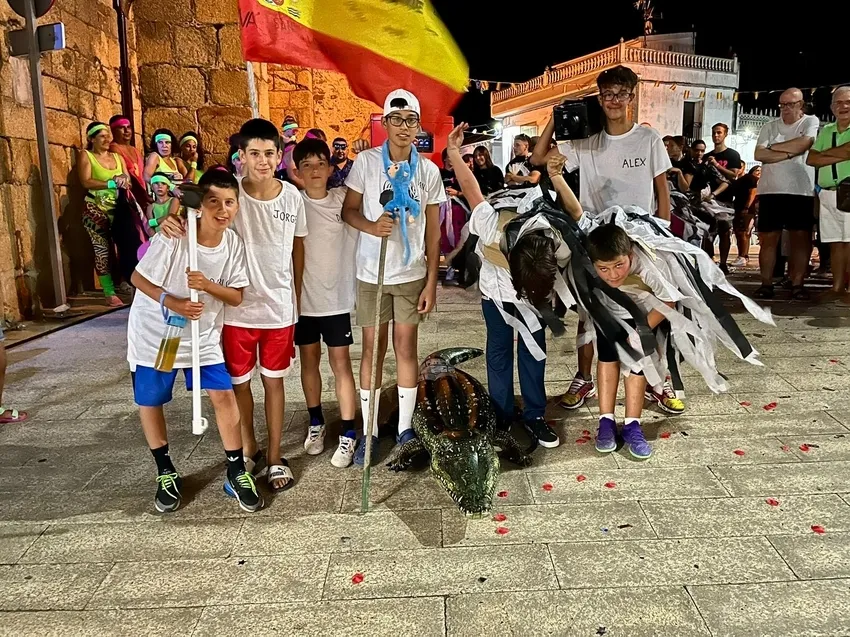 Foto 14 - Las pe&ntilde;as de Saucelle le toman el pulso a las fiestas