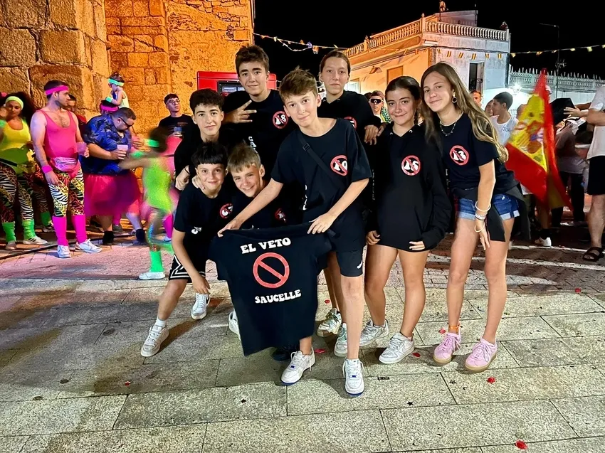 Foto 12 - Las pe&ntilde;as de Saucelle le toman el pulso a las fiestas