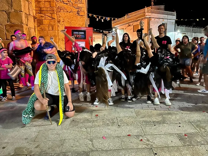 Foto 11 - Las pe&ntilde;as de Saucelle le toman el pulso a las fiestas