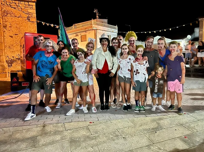 Foto 6 - Las pe&ntilde;as de Saucelle le toman el pulso a las fiestas